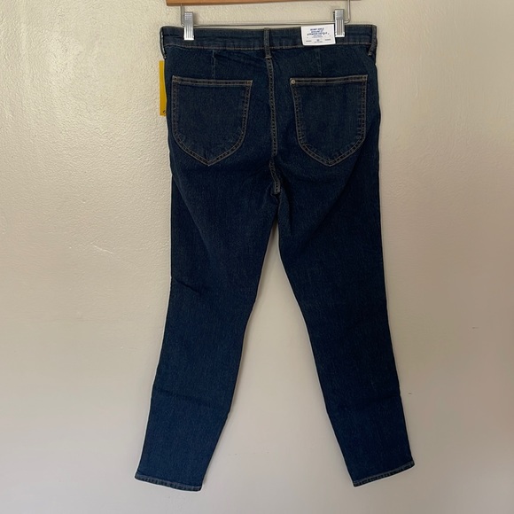 NWT H&M Skinny Ankle Jean. Size 32 - Picture 4 of 9